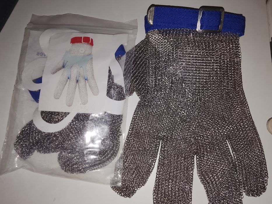 Железные перчатки