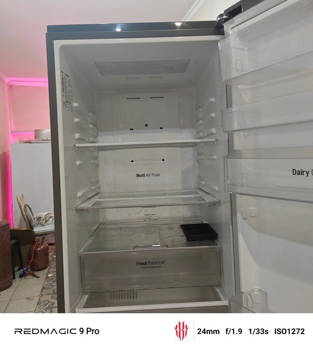 LG холодильник продам