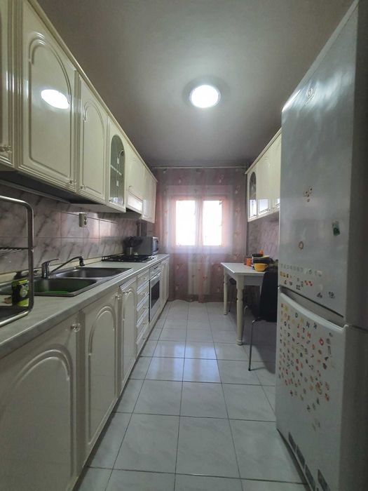 Apartament 2 camere de inchiriat, decomandat, Turda (zona Mihalache).
