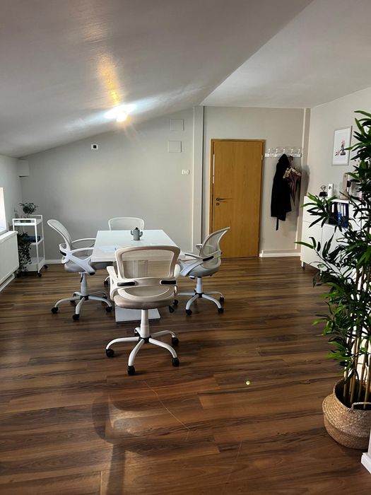 Închiriez ap.3 camere birou