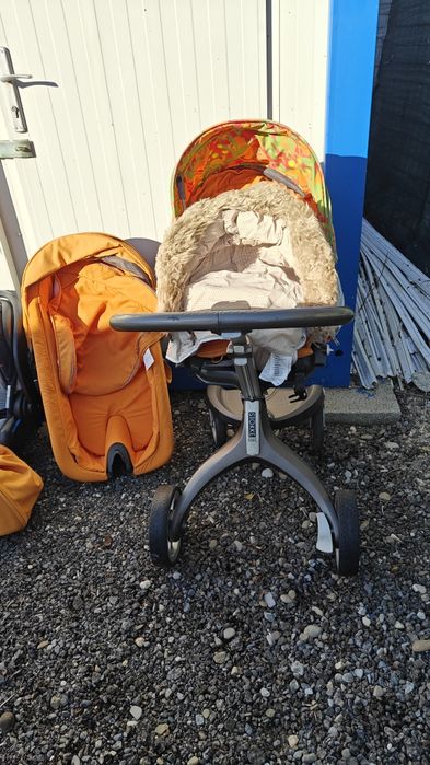 Cărucior Stokke + landou + scoică + accesoriile