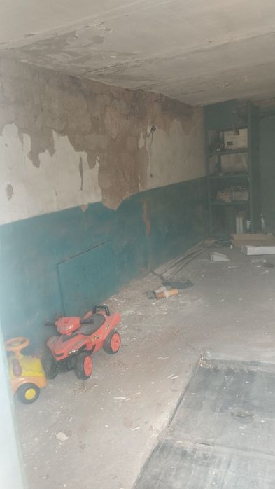 Продам гараж в 14 микрорайоне