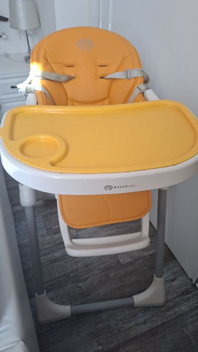 Vand scaun masa bebe stare excelenta