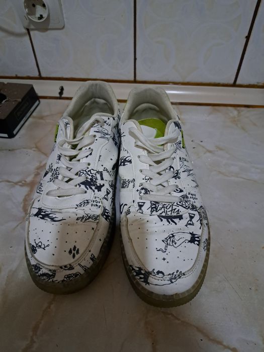 Sneakersi Cropp.