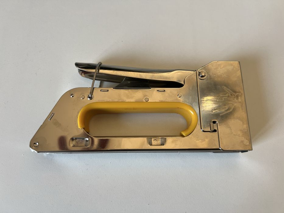 Pistol de capsat R23-1008F (tacker) capse nr 13/4-6-8mm