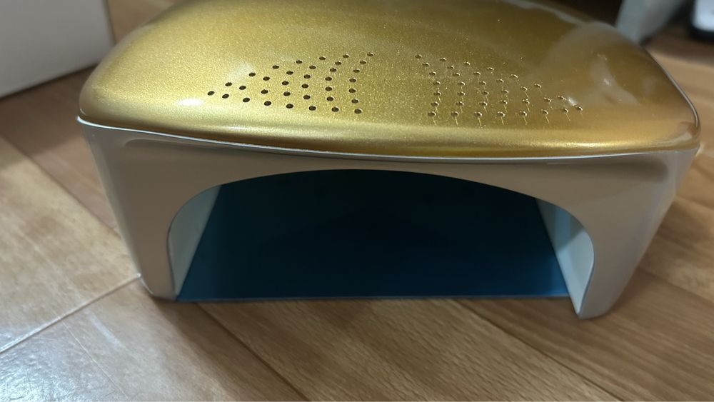 Лампа для маникюра