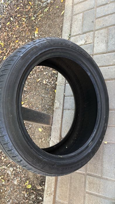 Продам 2 шины Rydanz 225/45 ZR18