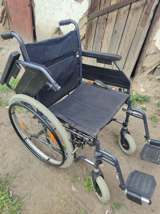Продается инвалидный коляска