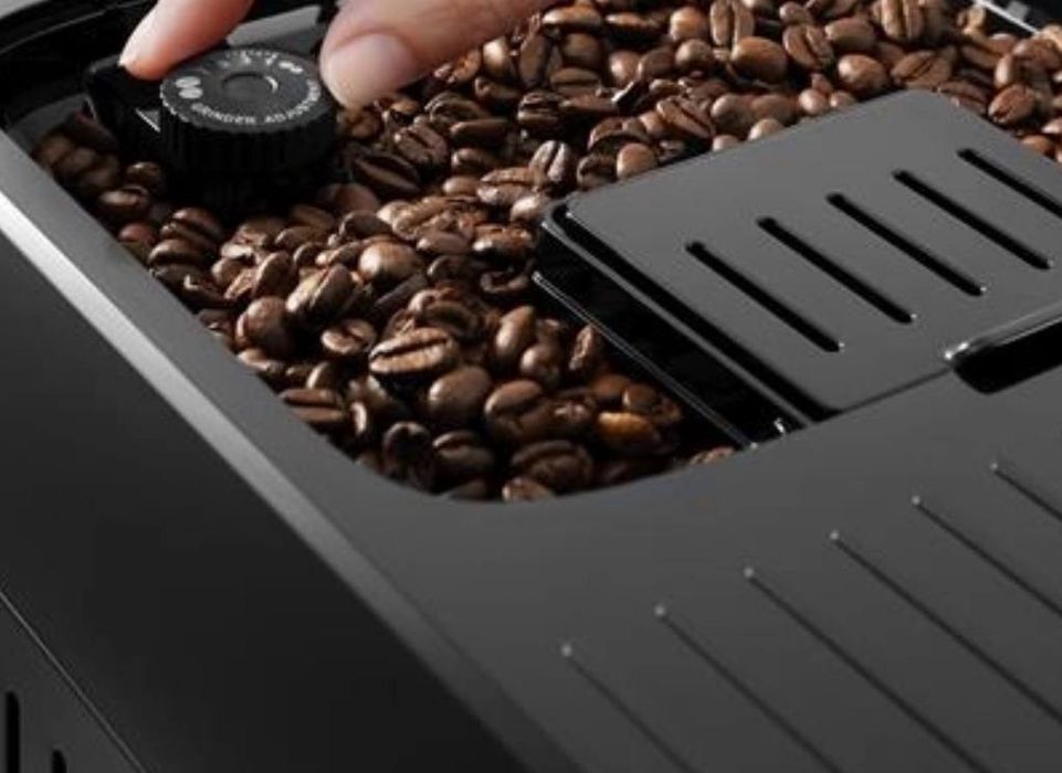 Кофемашина Delonghi Magnifica Plus