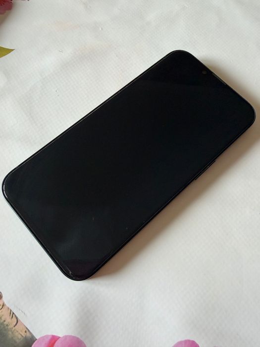 iPhone 13 цвет midnight