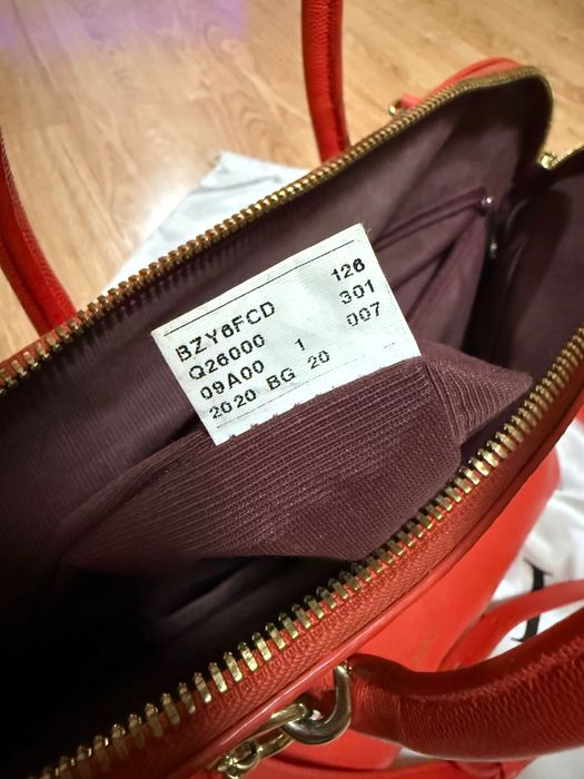 Дамска чанта Furla Code M Dome Bag