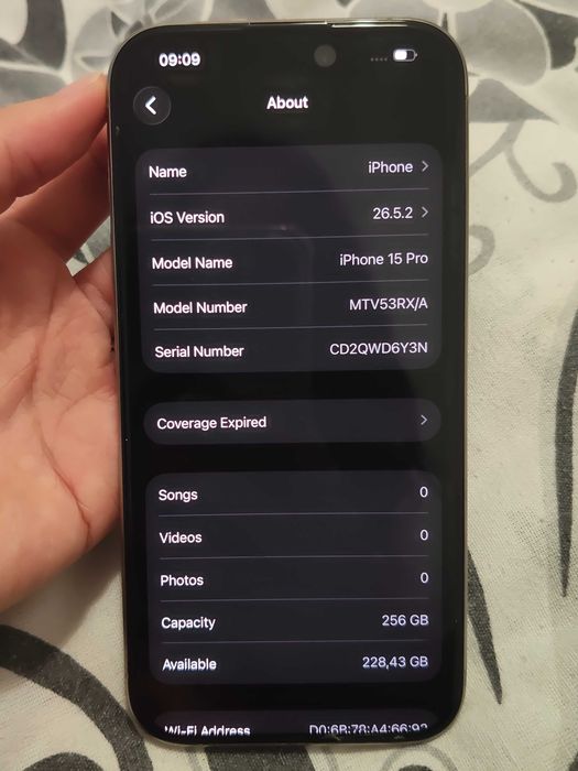 iPhone 15 pro / 256 GB