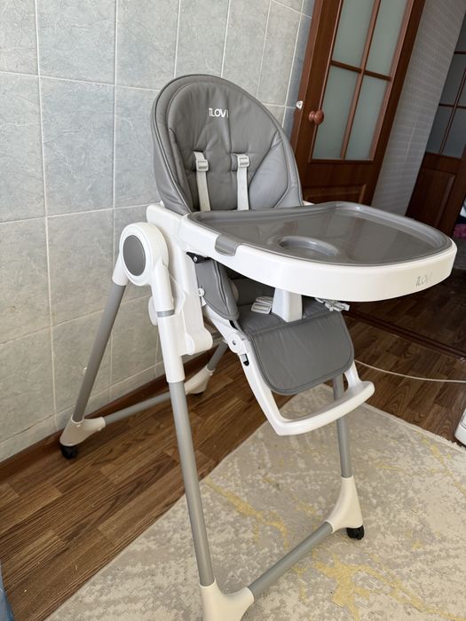 Продам стульчик для кормления Ilovi