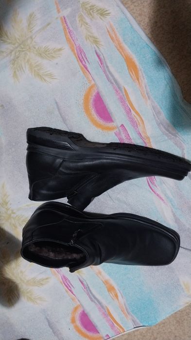 Мужские полубатинки новые ,тёплые, замки с двух сторон  производство