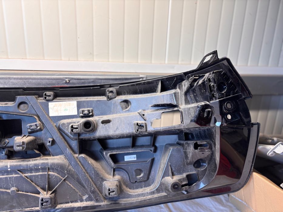 Заден капак • BMW iX (2021-)