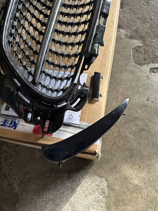 Решетка за Mercedes-Benz W213 facelift