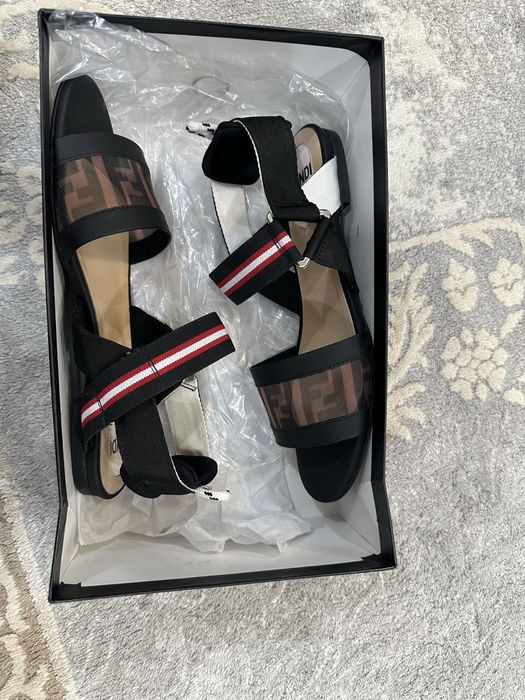 fendi сандалии женские