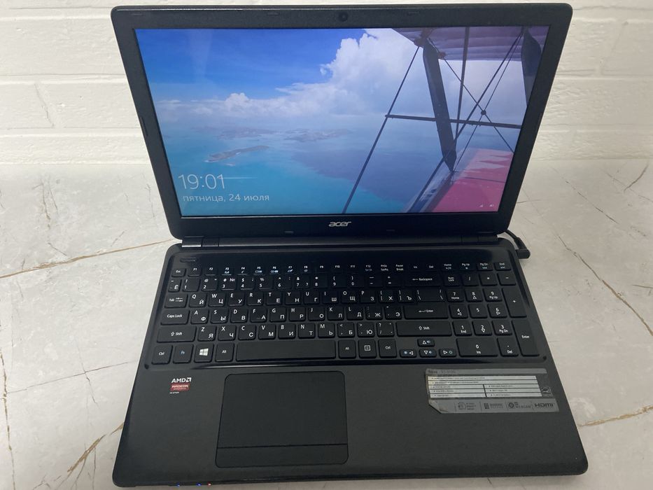 Ноутбук Acer  Intel Core i7-4500U