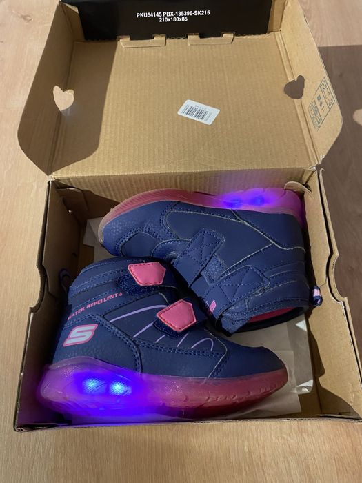 Ghete cu lumini Skechers marime 24