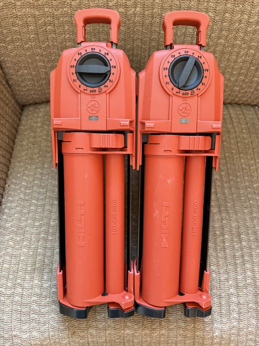 Pistol de siliconat bicomponent HILTI