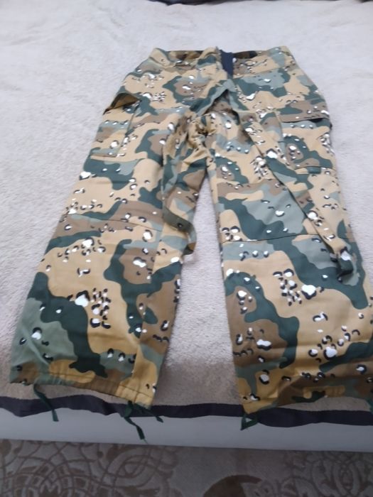 Продам новые тёплые штаны 52 размера