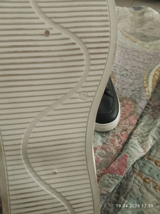 Продам обувь 2 пары