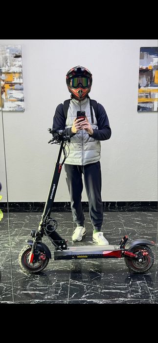 Продам самокат Kugoo Kirin M4 Pro