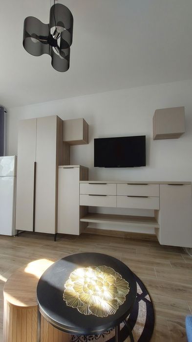 Garsoniera de inchiriat in  zona Anda