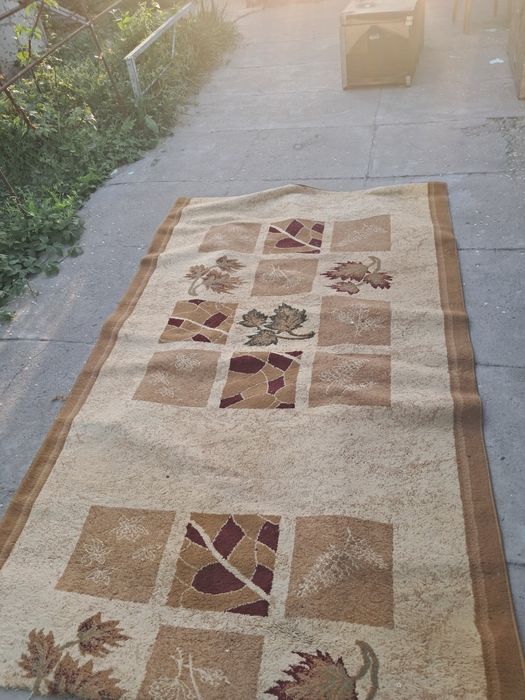 Продам палас в хорошем состоянии