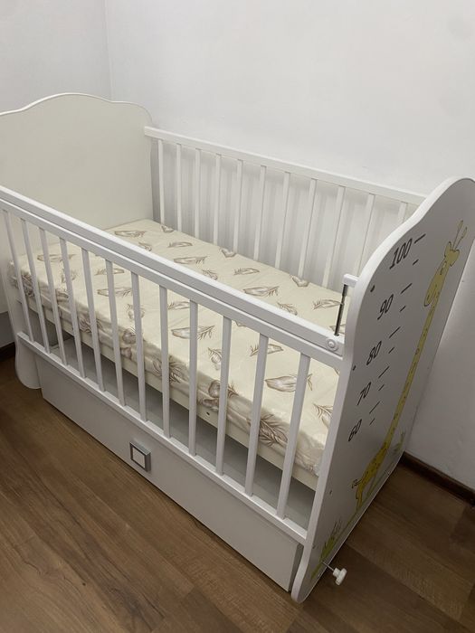 Продам коляску, детский кровать и ходунок