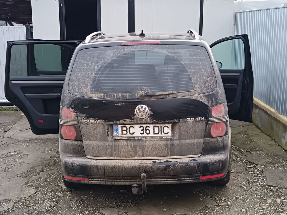 Vând Vw Touran 2.0 TDI