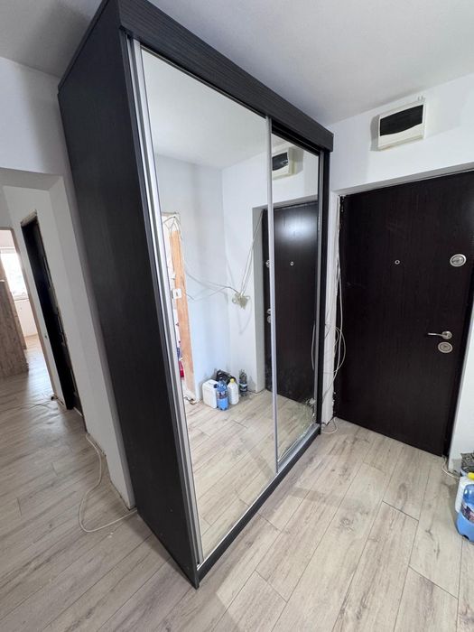 Vând urgent - Dulap/Dressing cu uși glisante și oglinzi – 140x 230x60