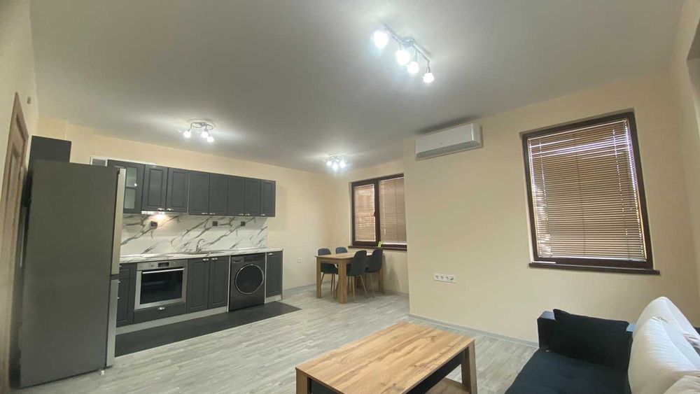 Дава се под наем Тристаен апартамент в Пловдив, Остромила - 95 кв.м за 433.5 € - Снимка #1