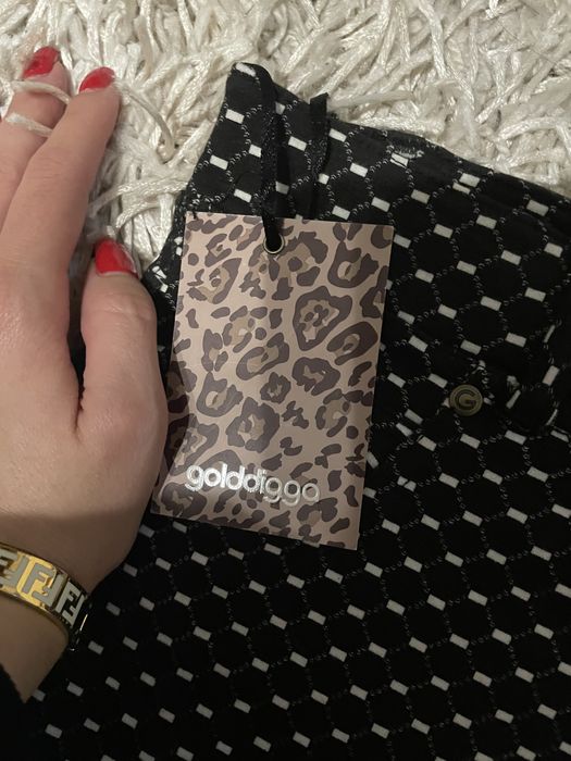 Черен панталон на точки