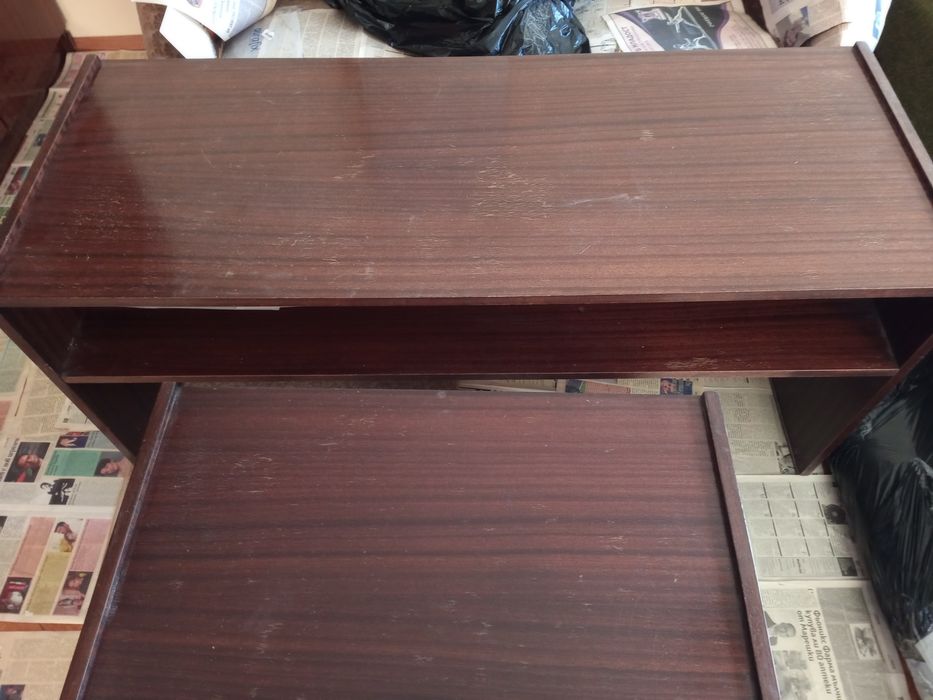 Продавам две холни масички - голяма и по-малка/ в комплект или поотдел