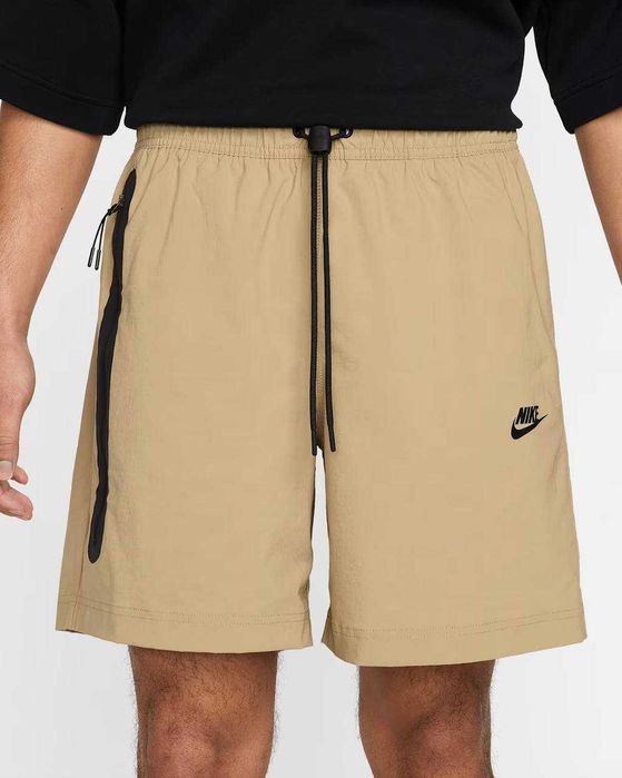 Nike Tech WOVEN Short