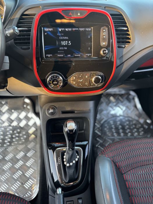 Renault Capture Helly Hansen