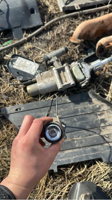 Продам запчасти от ауди а6 с4