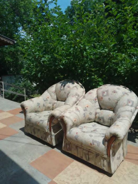 Продавам два ергономични фотьойла