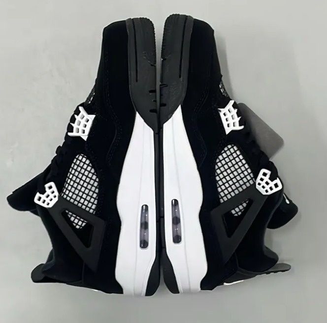 Jordan 4 White Cement