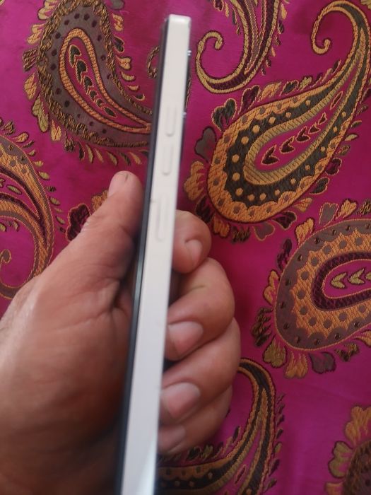 Тесно спарк 10 про 10 кун кафолати билан ишлаши жуда зур