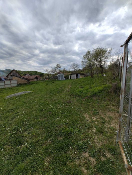 Teren Intravilan | 550 mp împrejmuit | Rusi, Sibiu | Proprietar