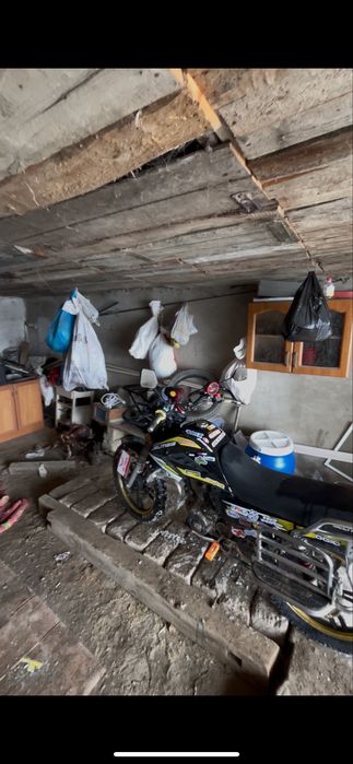 Продается мотоцикл 200 кубоввой