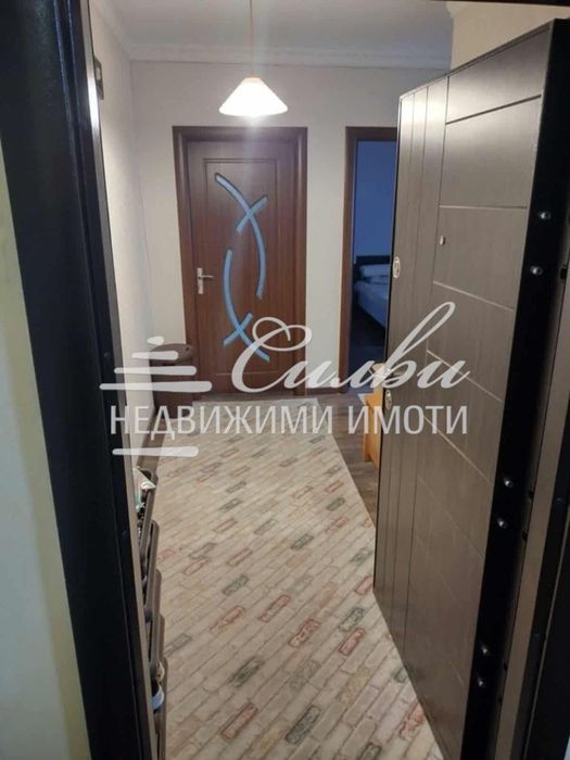 Продава се Двустаен апартамент в Шумен, Боян Българанов 1 - 64 кв.м за 821 €/кв.м - Снимка #5