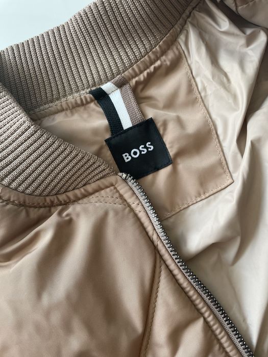 Мъжко яке в черно и бежаво