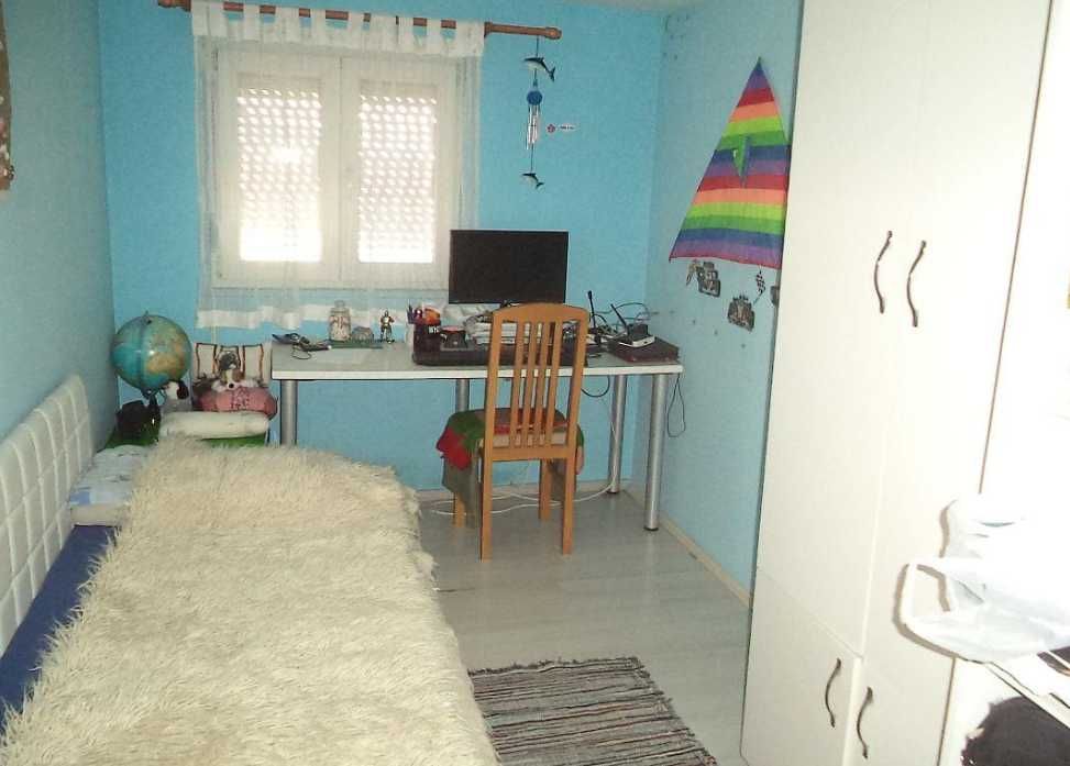 Дава се под наем Тристаен апартамент в Пловдив, Старият град - 90 кв.м за 255 € - Снимка #4