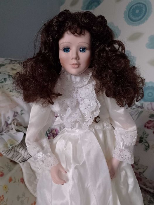 Порцеланови кукли