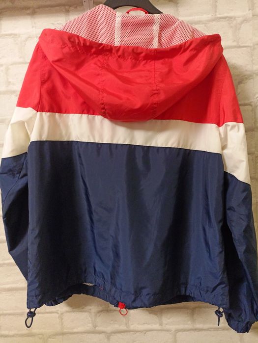 Vând geacă subțire