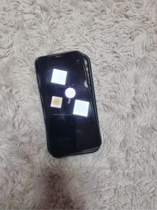 Vand iphone XR.Nu accept schimburi