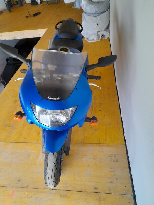 Vând Kawasaki ninja zx9r ,an1998